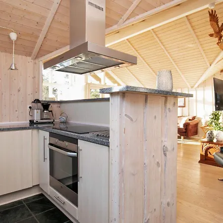 Three-bedroom In Rodby 38 別荘