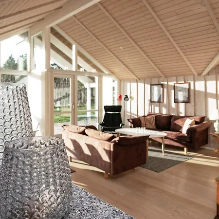 Three-bedroom In Rodby 38 Holiday home Kramnitse