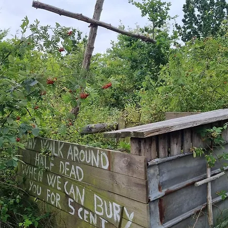 Quality Family Retreat - By Traum Kramnitse